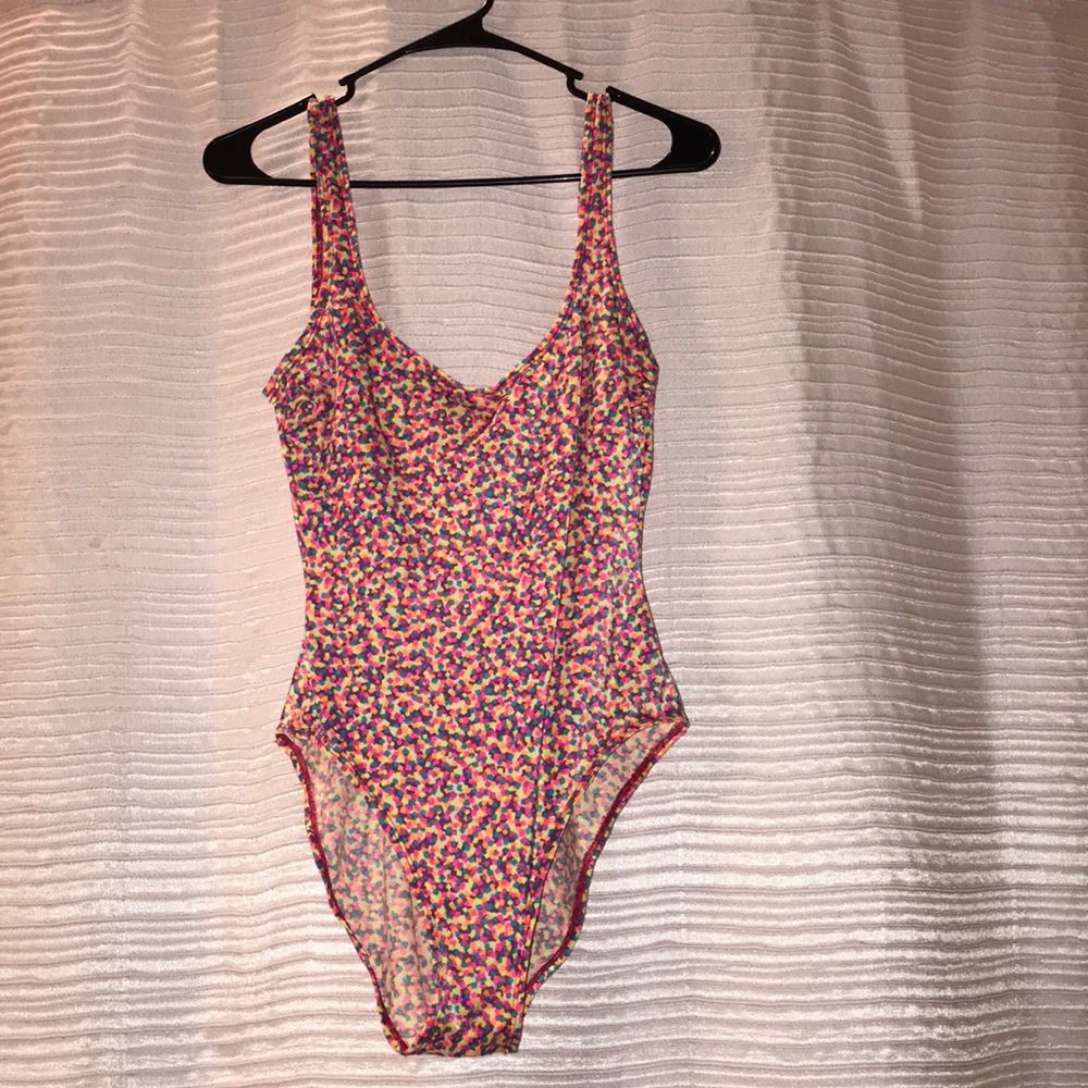 Super cute vintage one piece swimsuit
